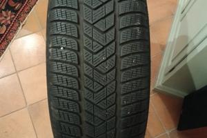 treno di gomme invernali Pirelli Scorpion