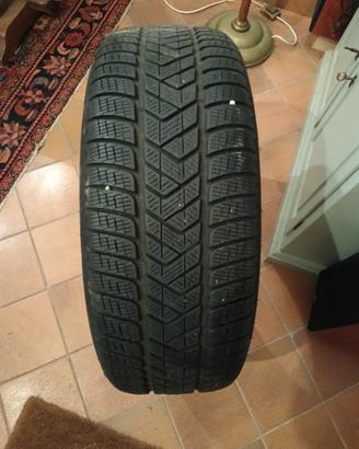 treno di gomme invernali Pirelli Scorpion