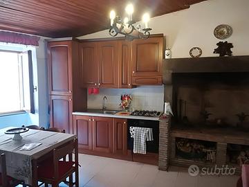 Centro storico: (via della Cantinaccia)