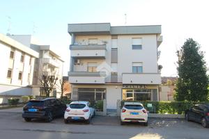 3 LOCALI A BAGNOLO IN PIANO