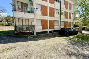 VERSO TRIESTE: SPAZIOSO APPARTAMENTO TRICAMERE ...