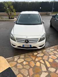 MERCDES CLASSE B 180 DIESEL
