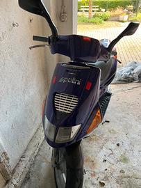 Scooter Aprilia SR 50 nastro azzurro