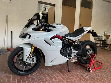 Ducati Supersport 950s