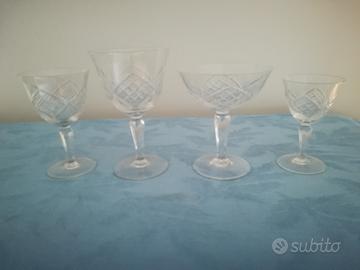 Set bicchieri originali anni '50 pezzi 33