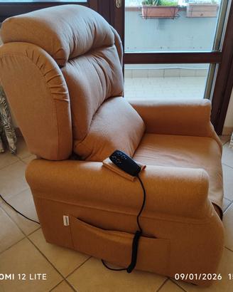 Poltrona elettrica alzapersona 2 MOTORI