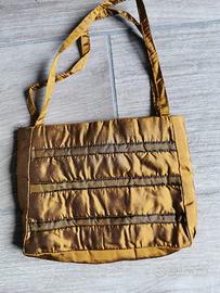 Pochette color bronzo