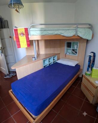 letto a castello con scaletta contenitore