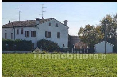 Porzione di casa in Gualtieri (RE)