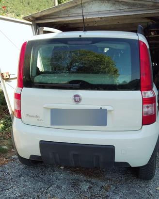 Fiat panda 1.300 D  4x4   47,8 Kw  anno 2011