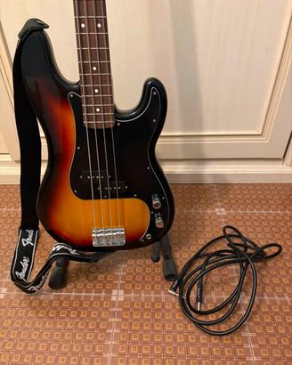 Basso fender precision bass