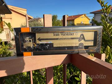 IXO 1:43 Volvo F89 1981 Team Warsteiner Arrows