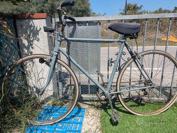 Bici da città vintage grigia con cambio - 20€