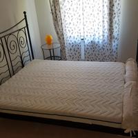 Letto in ferro verniciato nero