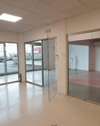 Immobile di 408 m² con più di 5 locali a Terni