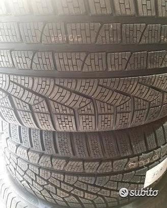 255 40 18 Pirelli nuove