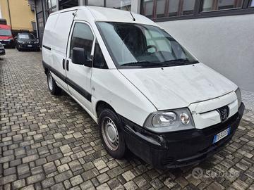 Peugeot Expert 2.0 DIESEL 3 POSTI SOLO PER COMMERC