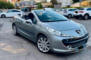 Peugeot 207 CC. cabrio