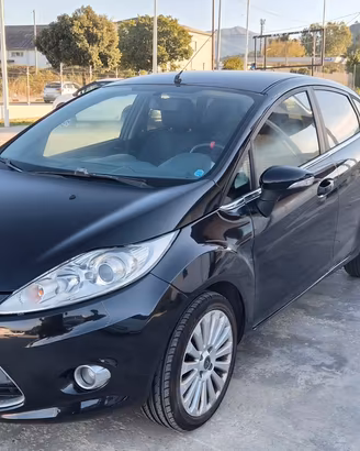 🇮🇹 Ford Fiesta Titanium 5 porte Unicopro.