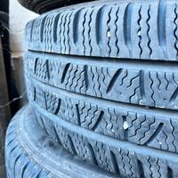 215 65 r16 109/107R pirelli
