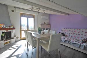 Acquaviva di Montepulciano (SI), appartamento mans