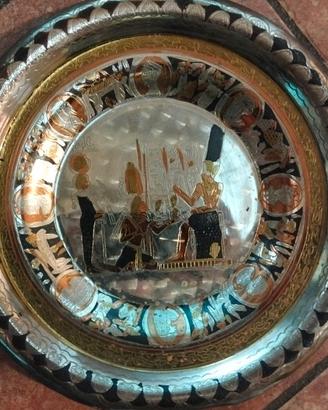 Piatto egiziano vintage