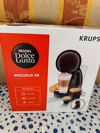 Macchina del caffe piccolo xs rossa nuova