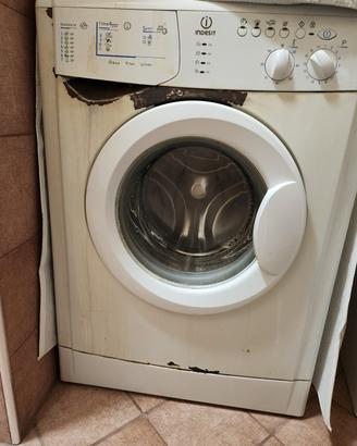 Lavatrice Indesit slim 