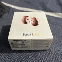 Buds live