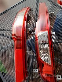 coppia fanalini posteriori Kia Sportage  2011