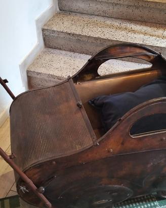 carrozzina antica anni 40/50 solo 80 euro 