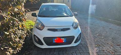 kia picanto 2011 152000km  euro 3500