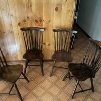 4 sedie in legno massiccio