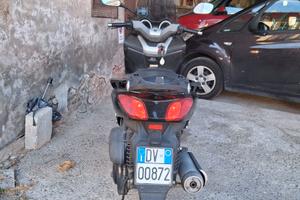 Yamaha x max 250