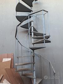 SCALA A CHIOCCIOLA PER ESTERNI