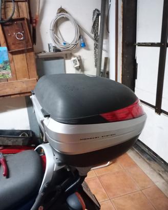 bauletto moto giwi 