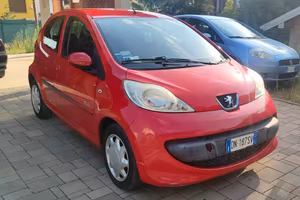 Peugeot 107 1.0 Benzina 5 porte