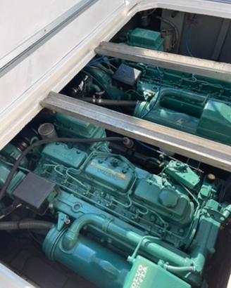 2 motori volvo ad 41 b campane , piedi 290