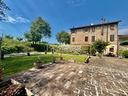 rustico-con-giardino-privato