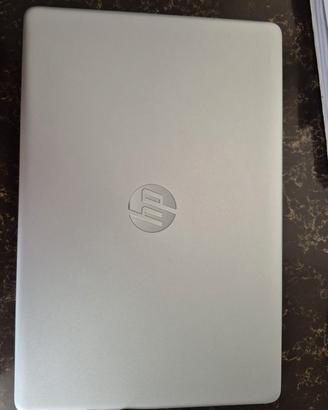 Laptop modello 15-dw0057nl