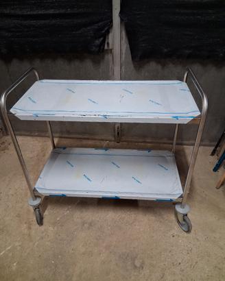 carrello in acciaio con ruote