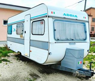 roulotte Adria 6 posti letto +veranda e accessori