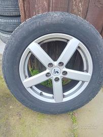 cerchi in lega con gomme termiche