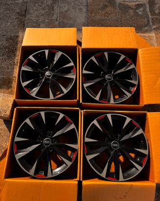 4 Cerchi in Lega 18” A3/S3 Originali