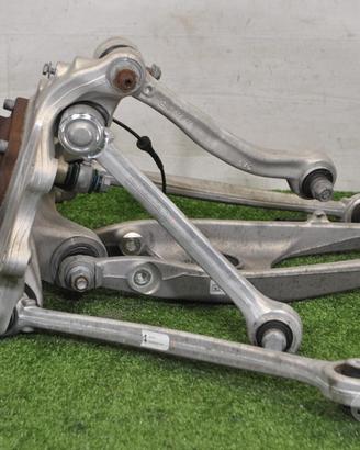 BMW G87 M2 Mozzo fusello posteriore destro| 22770