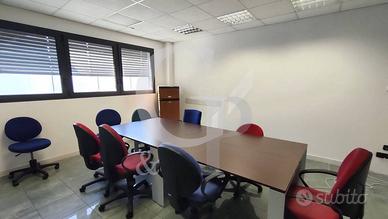 Immobile di 1000 m² con più di 5 locali a Bologna