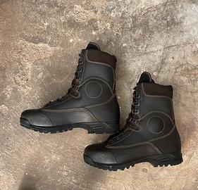 Stivali militari professionali in pelle