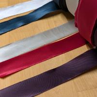 Rotoli di sbieco di raso