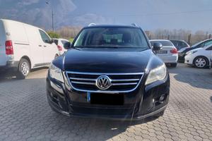 VOLKSWAGEN Tiguan 2.0 TDI DPF 4MOTION DSG