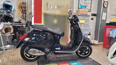 Vespa GTS 300 Super